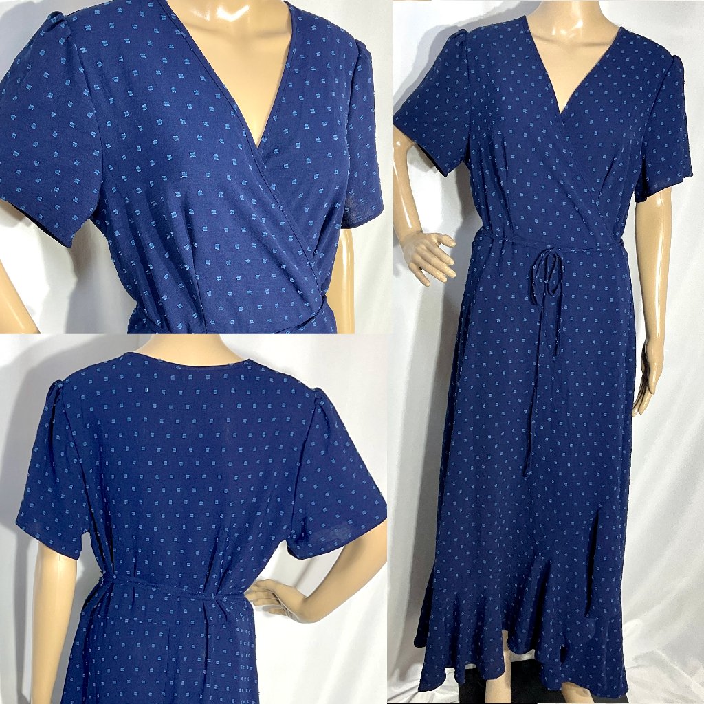 Pretty Garden Size L Blue Wrap Dress